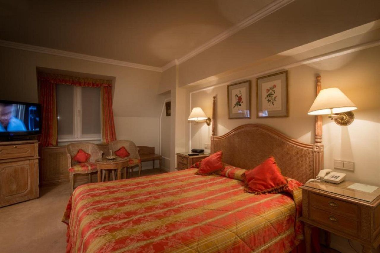 Hotel Manos Stephanie Saint-Gilles Exterior photo